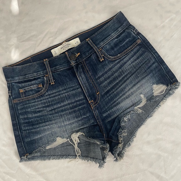 Abercrombie & Fitch High Waisted Shorts (Dark Denim - Size 25/0) - Picture 1 of 3